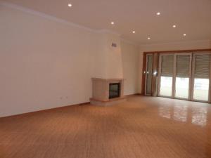 Casa pareada T4, para Compra