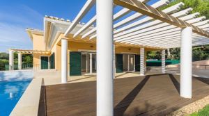 Casa aislada T6, para Alquiler