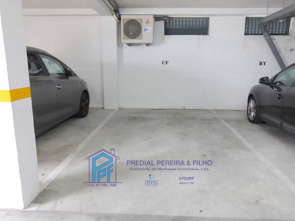 Lugar Garagem 