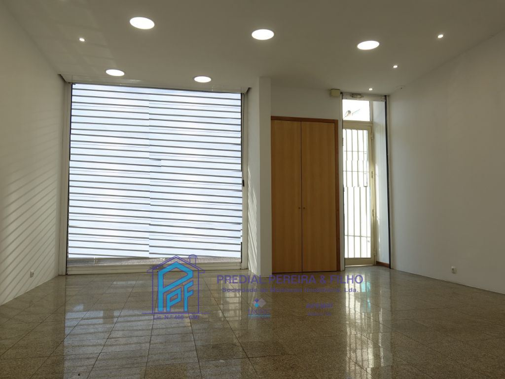 Loja  - Rio Tinto, Gondomar