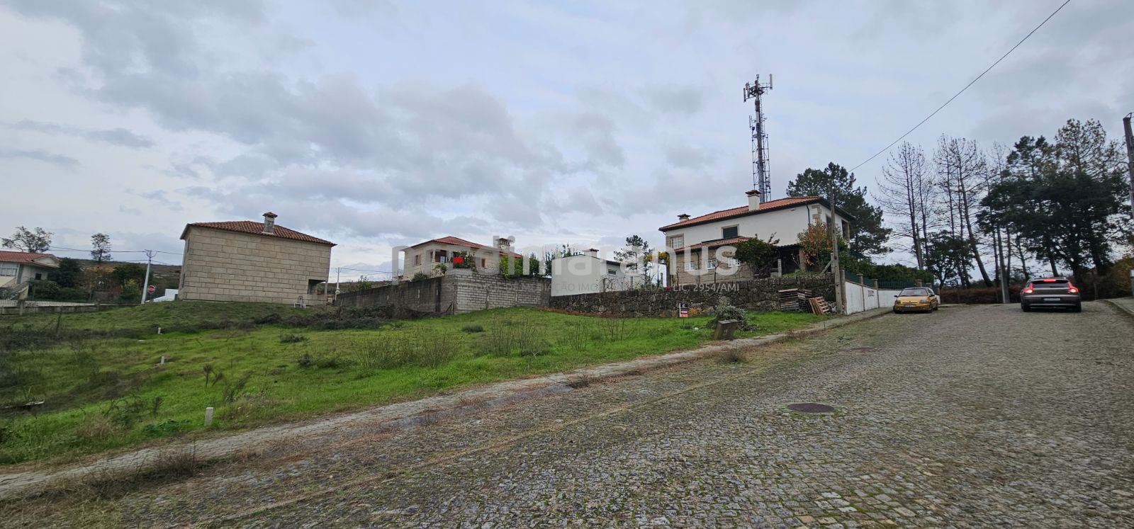 Terreno para Venda em Gondar