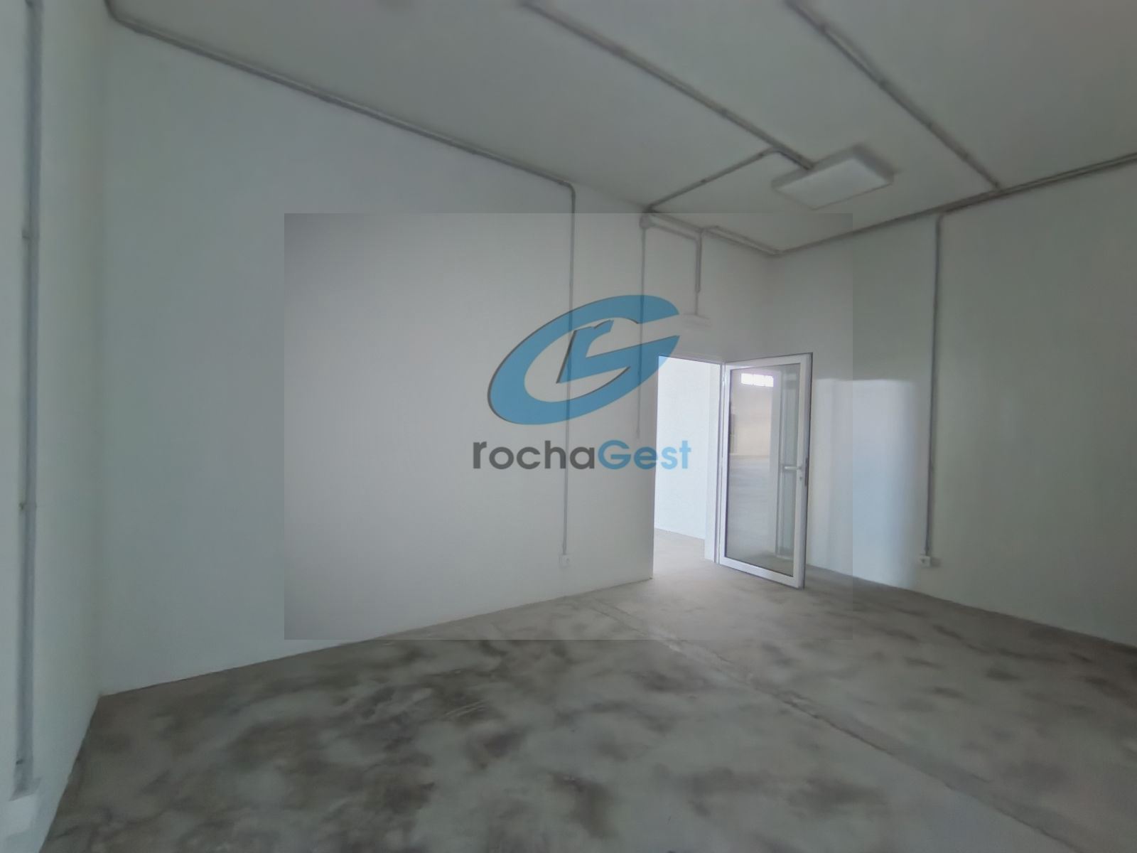 Armazém para Arrendamento em Vila Nova da Telha