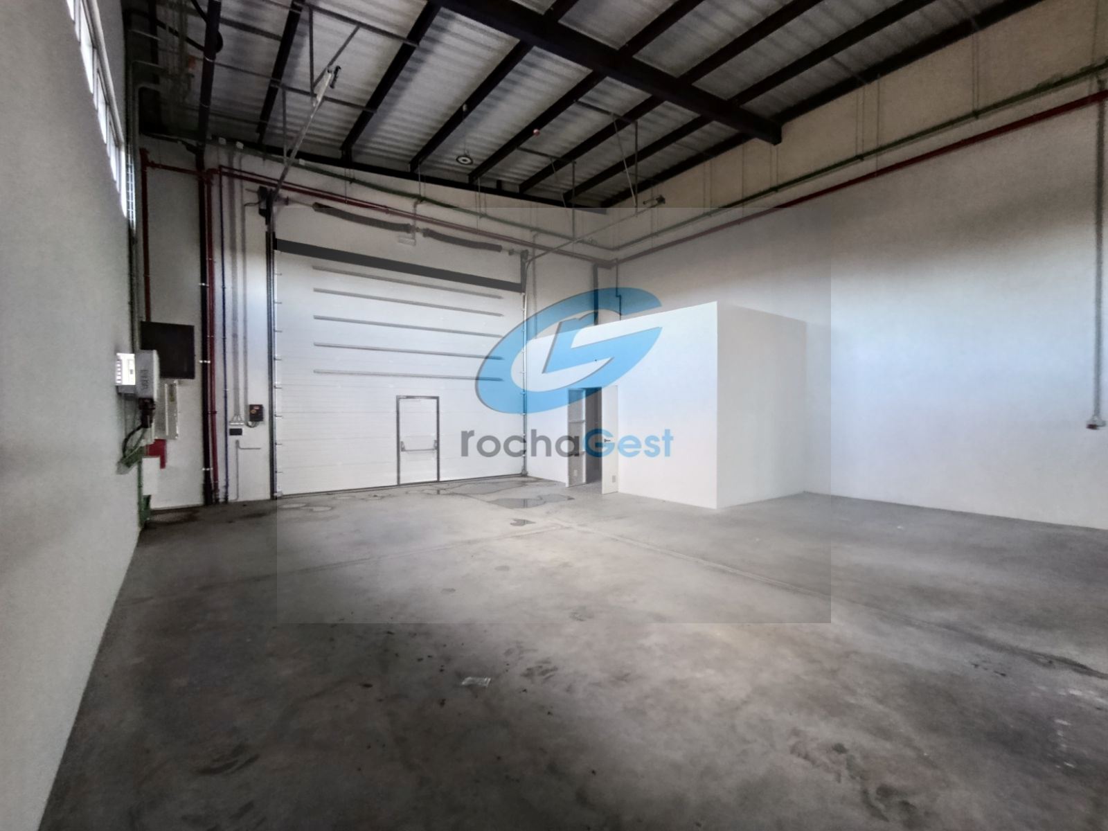 Armazém para Arrendamento em Vila Nova da Telha