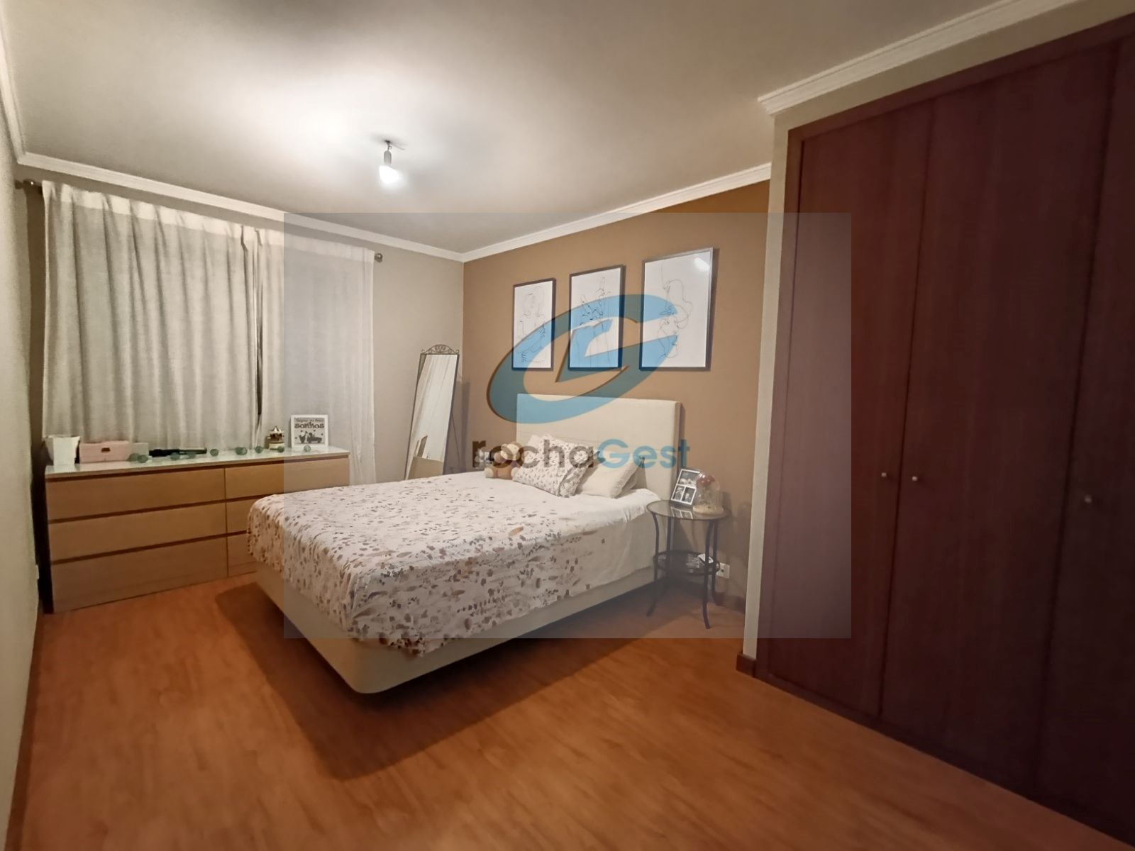 QUARTO COM SUITE PRIVADA