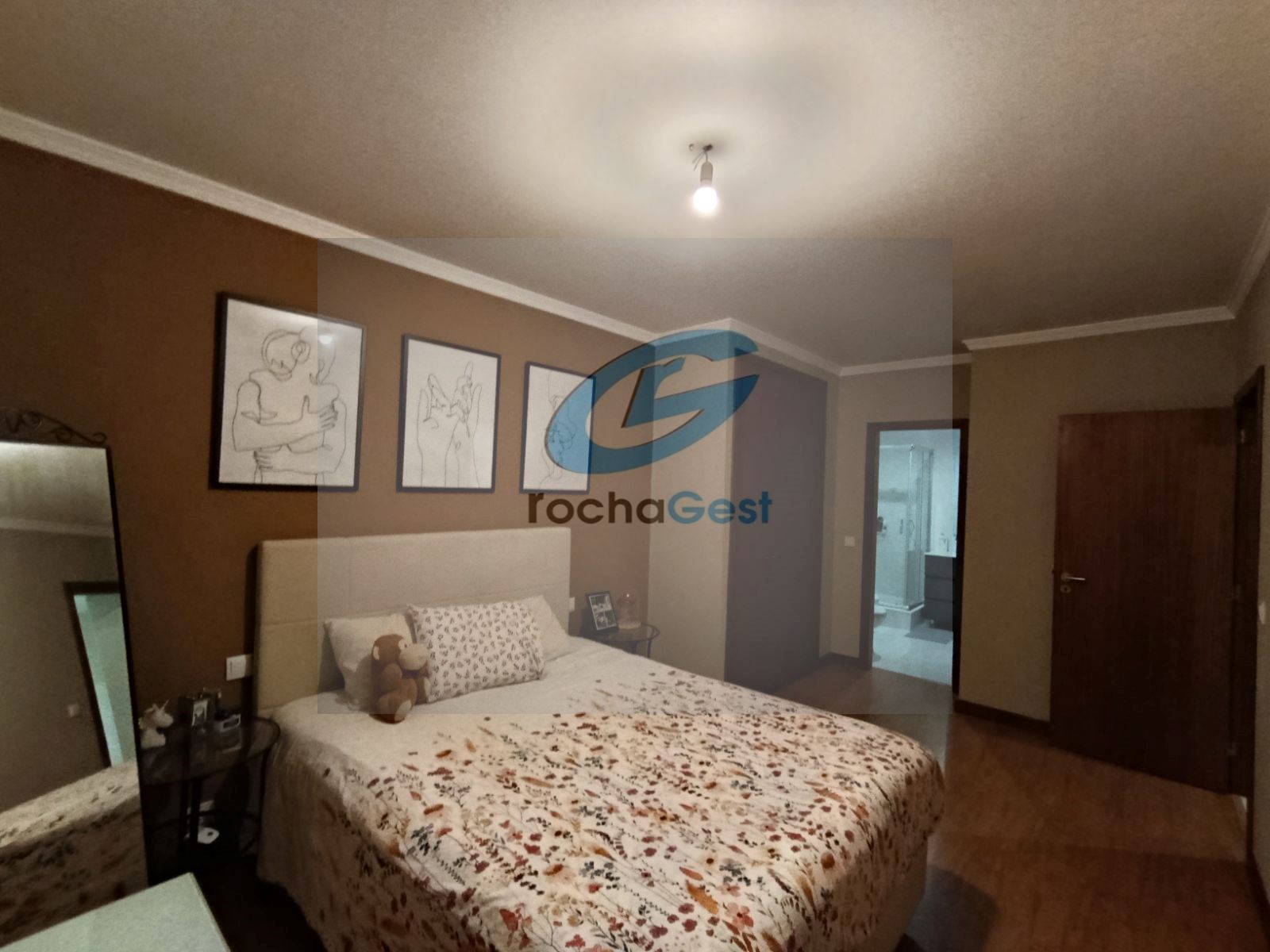 QUARTO COM SUITE PRIVADA