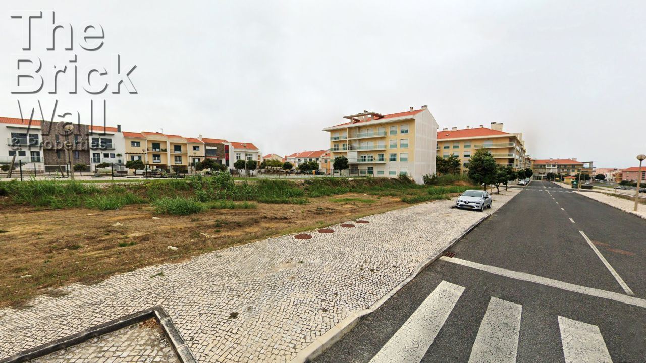 Land for sale in Torres Vedras, Portugal — €1,200,000