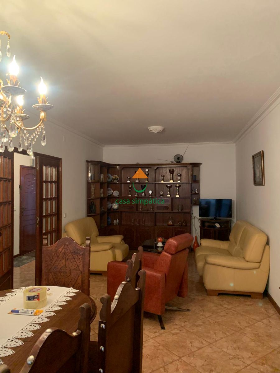 Apartamento T3 para Arrendamento em Gondomar (São Cosme), Valbom e Jovim