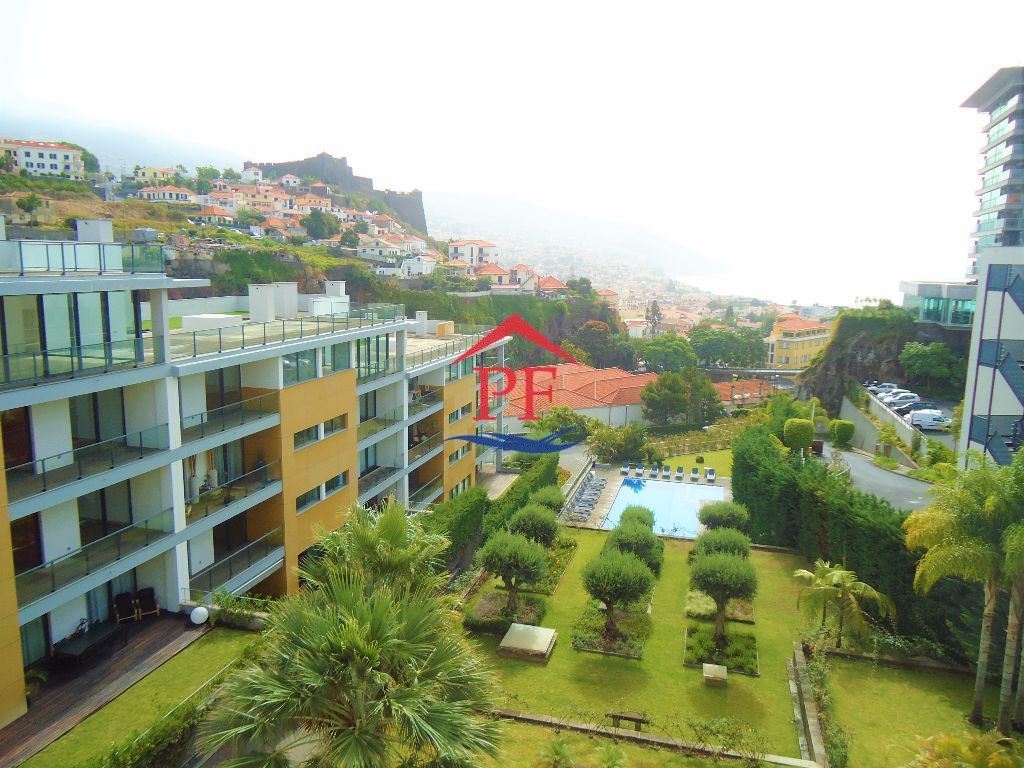 Apartamento T4 para Venda em Funchal (São Pedro)