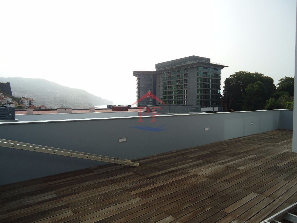 Apartamento T4 para Venda em Funchal (São Pedro)