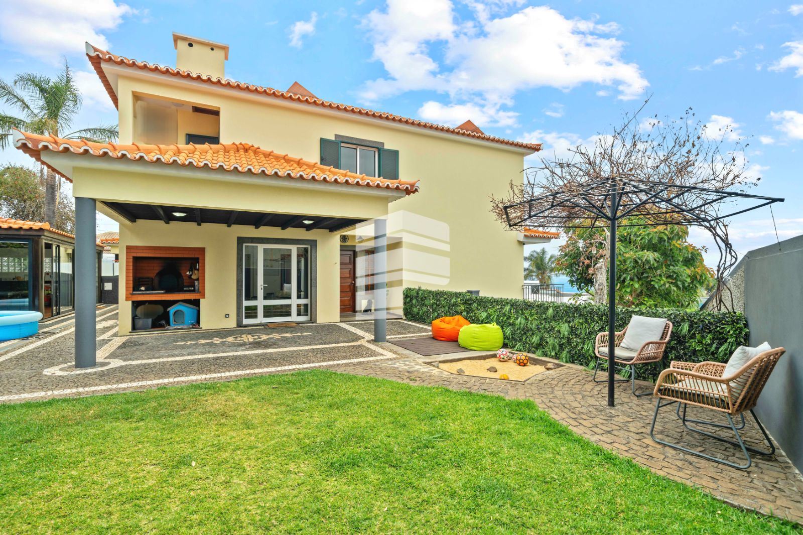 Moradia T5 para Venda em São Martinho