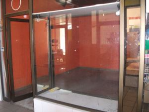 Loja em centro comercial, para Compra