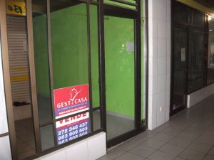 Loja em centro comercial, para Compra