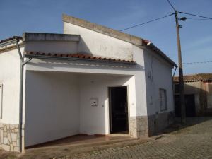 Moradia de gaveto 3 Quartos, para Compra