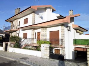 Moradia isolada 5 Quartos, para Compra