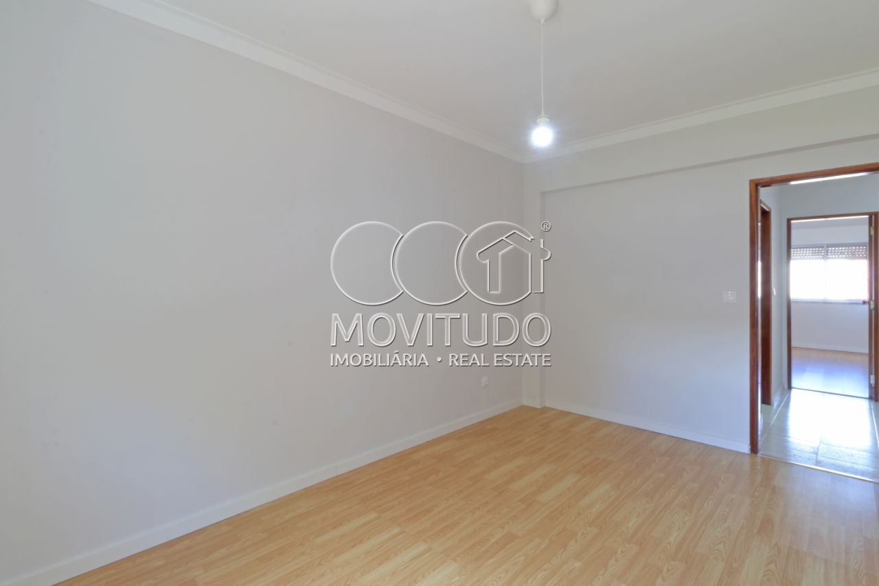 Apartamento T2 para Venda em Carregado e Cadafais