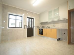 Moradia em banda T2, para Compra