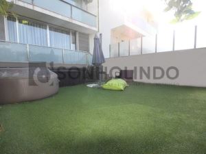 Moradia em banda T4, para Compra