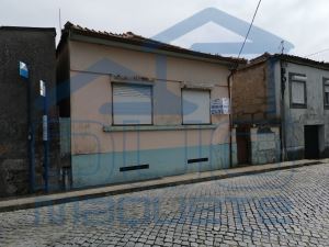 Casa en hilera T2, para Compra