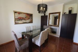 Moradia geminada com 3 Quartos para Compra