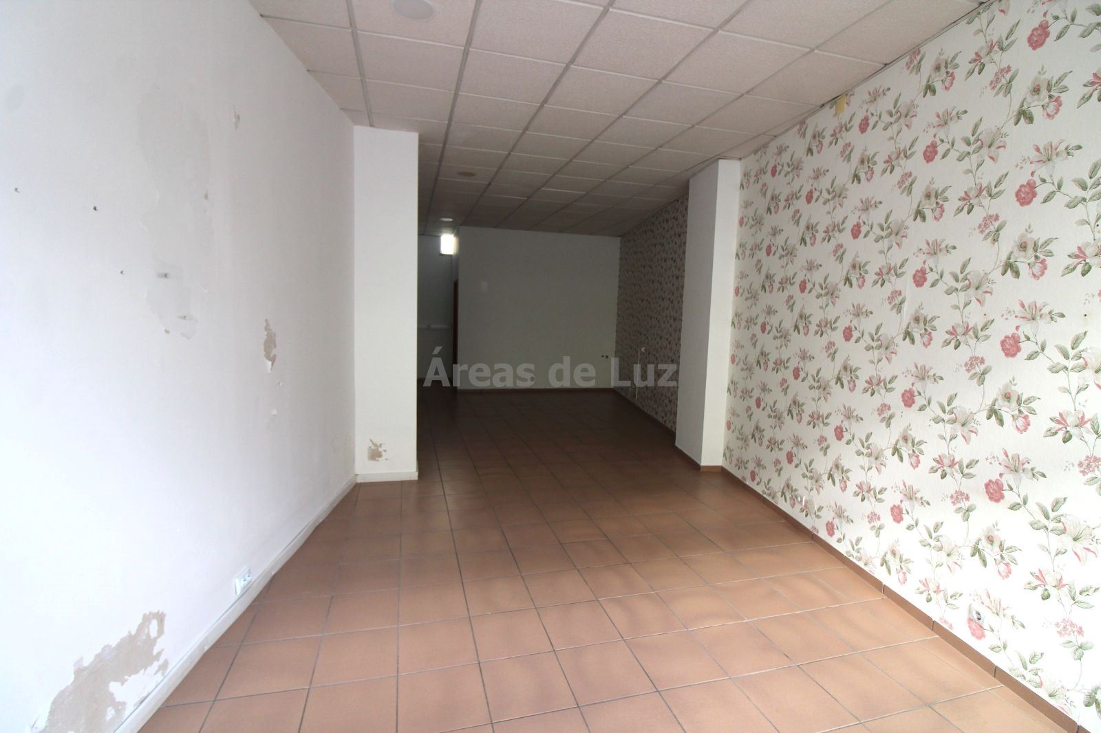 Loja para Arrendamento em Marrazes e Barosa