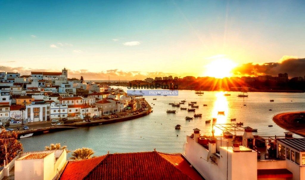 Terreno P/ Prédio para Venda em Ferragudo