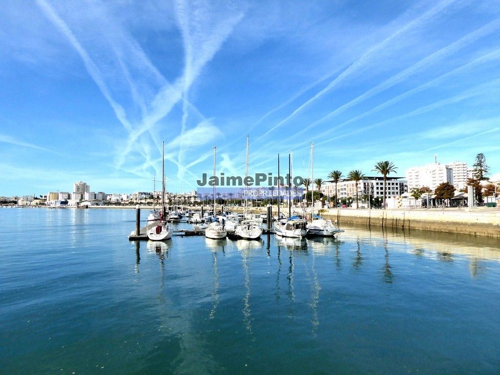 Terreno P/ Prédio para Venda em Ferragudo