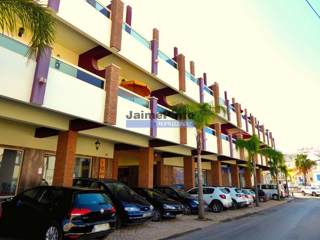 Loja para Venda em Ferragudo