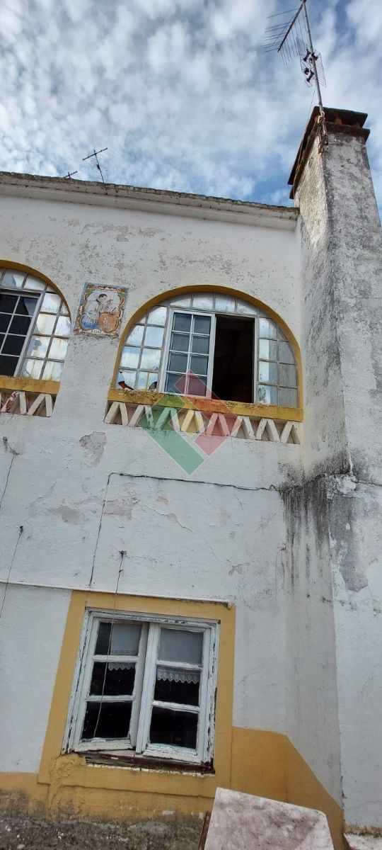 Moradia T9 para Venda em Sé e São Lourenço