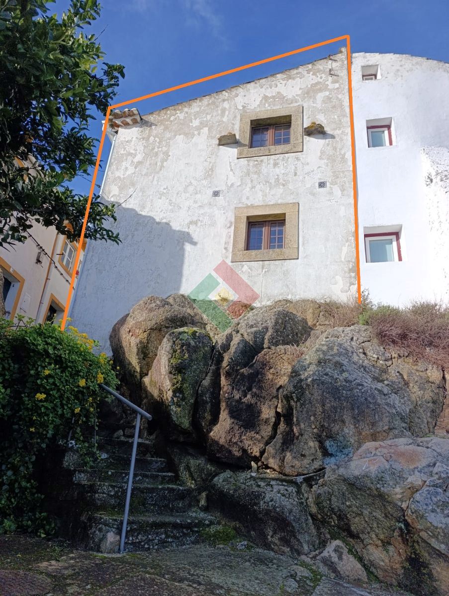 Moradia T1 para Venda em Santa Maria da Devesa
