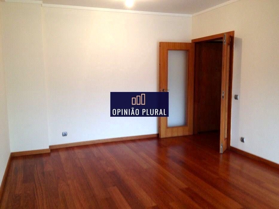 Apartamento T1 para Venda em Mafamude e Vilar do Paraíso