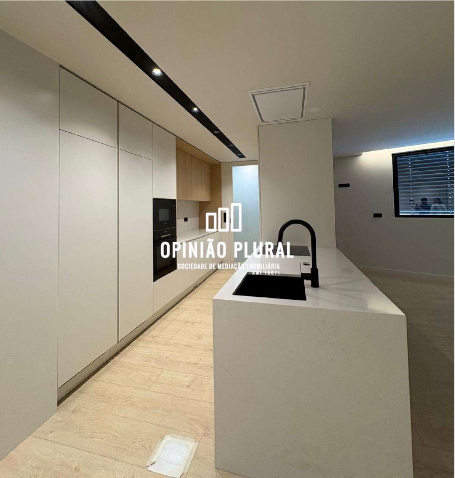 Apartamento T4 para Venda em Gondomar (São Cosme), Valbom e Jovim
