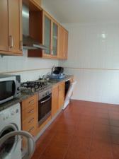 Apartamento com 4 Quartos para Arrendamento