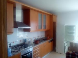 Apartamento com 3 Quartos para Arrendamento