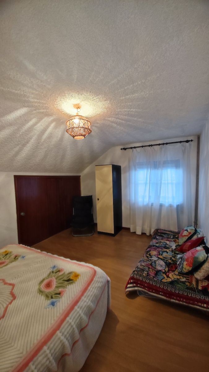 Moradia T4 para Venda em Almeida