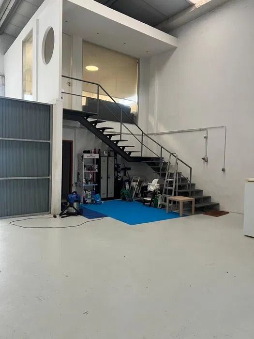 Armazém para Arrendamento em Rio Tinto