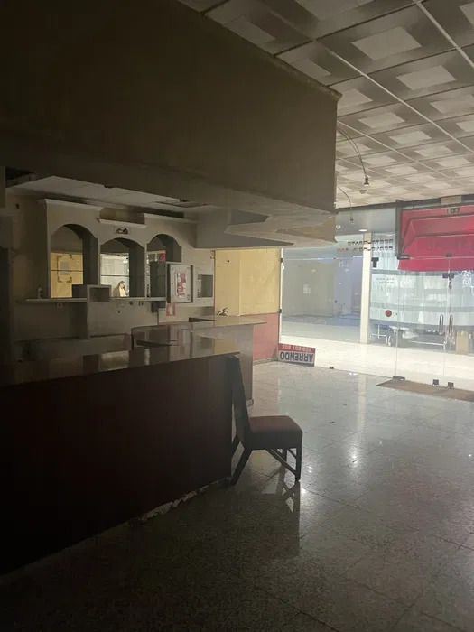 Loja para Venda em Lordelo do Ouro e Massarelos