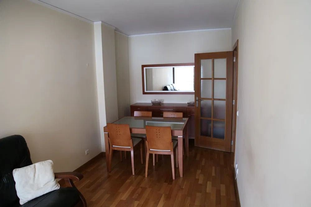 Apartamento T1 para Arrendamento em Lordelo do Ouro e Massarelos