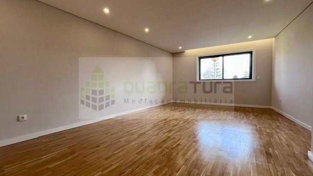 Apartamento T3 para Venda em São Mamede de Infesta e Senhora da Hora