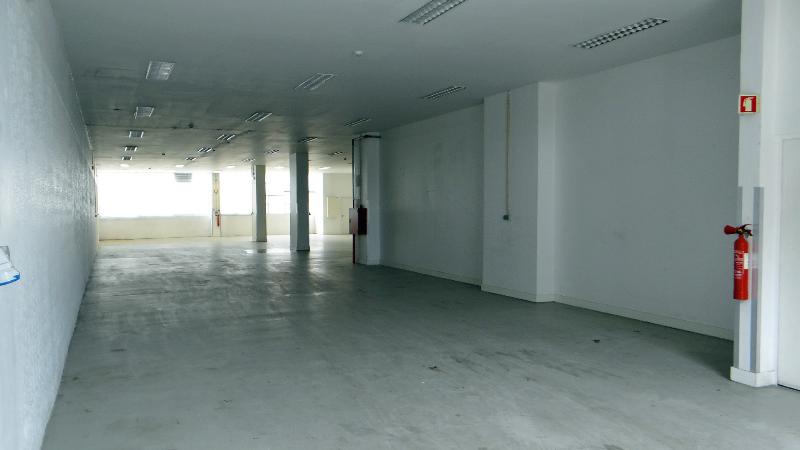 Warehouse  - Sacavém e Prior Velho, Loures