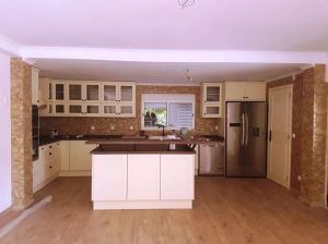 Detached house T4, for Sale