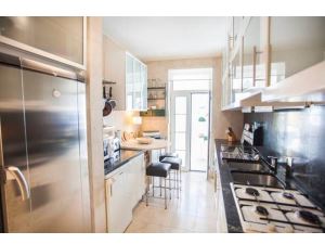 Apartamento com 3 Quartos para Arrendamento