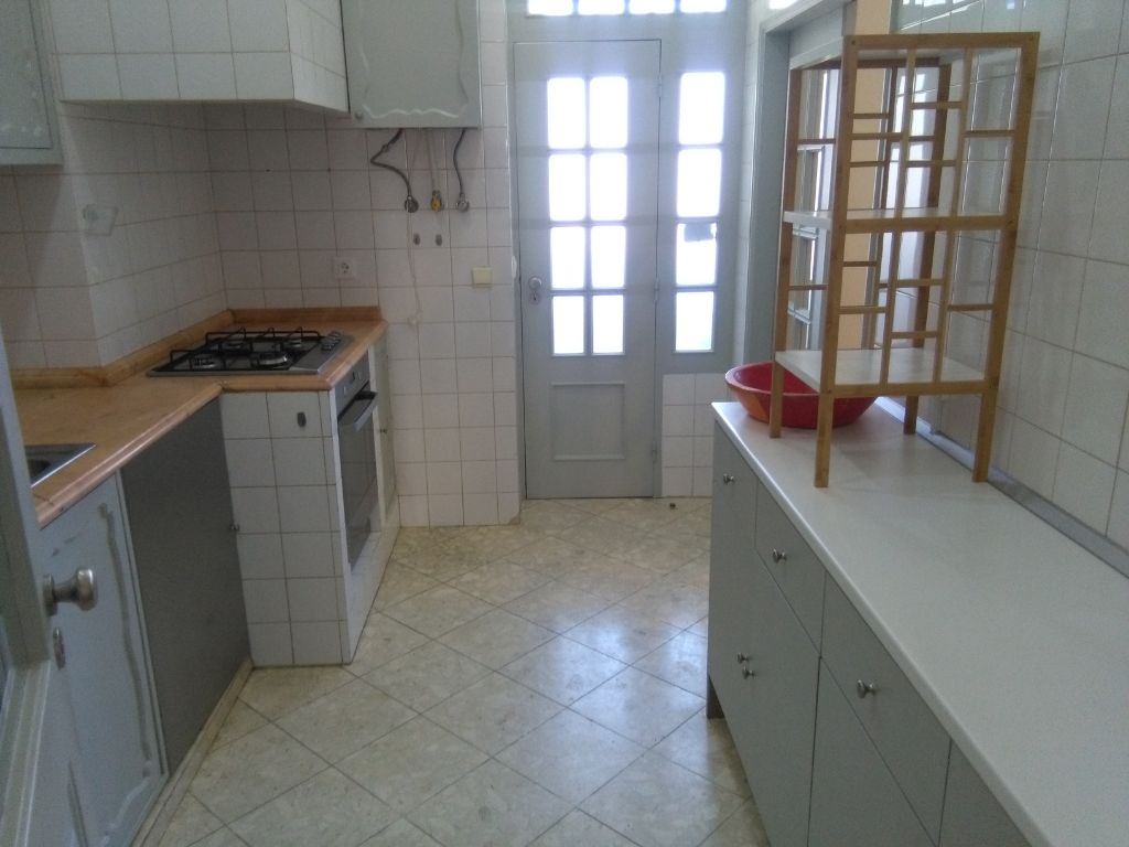 Apartamento  com 2 Quartos - Campolide, Lisboa