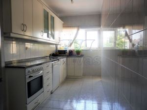 Apartamento com 2 Quartos para Compra