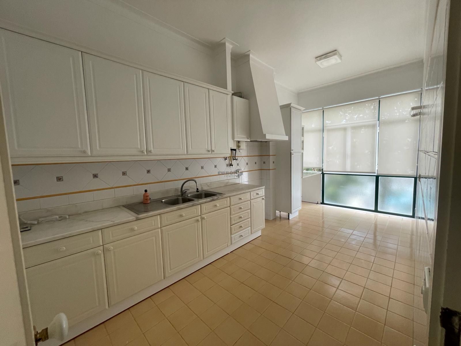 Apartamento T3 para Arrendamento em Marvila, Ribeira Santarém, São Salvador, São Nicolau Foto 6