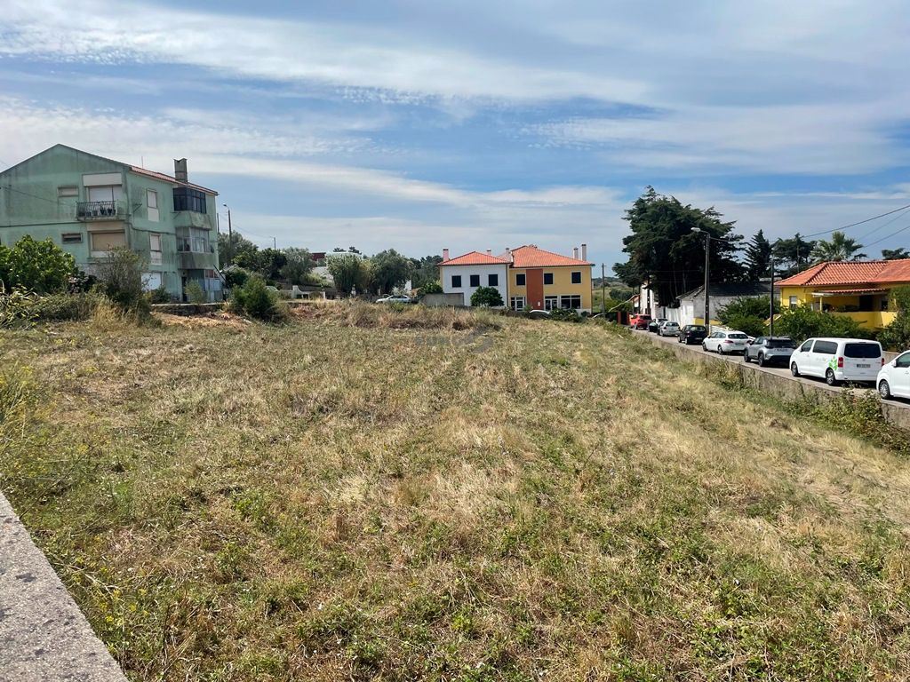Terreno para Venda em Almargem do Bispo, Pêro Pinheiro e Montelavar