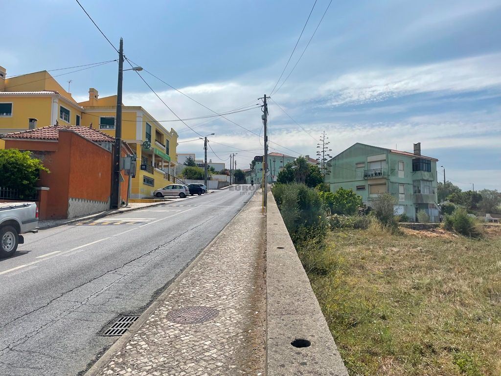 Terreno para Venda em Almargem do Bispo, Pêro Pinheiro e Montelavar