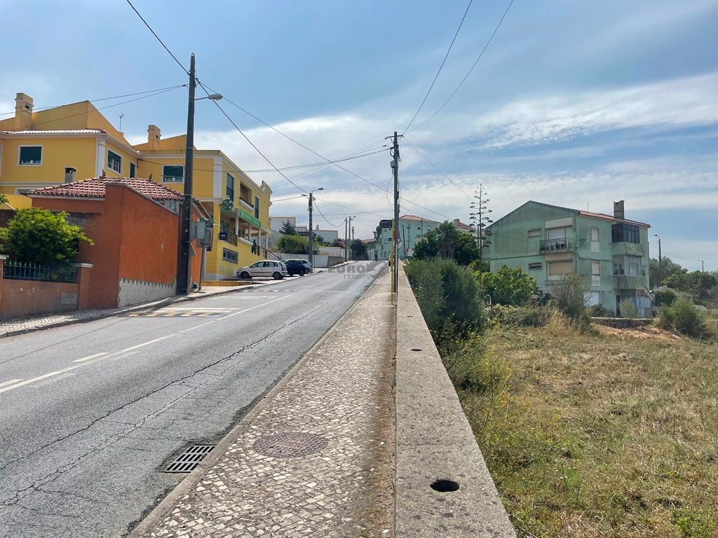 Terreno para Venda em Almargem do Bispo, Pêro Pinheiro e Montelavar