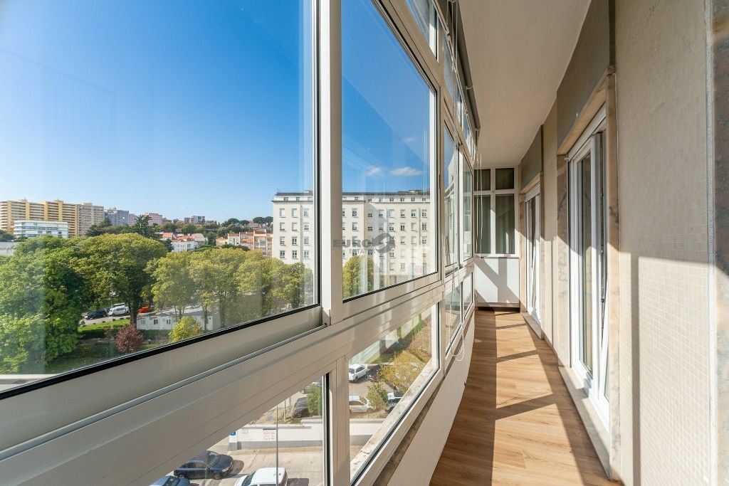 Apartamento T2 para Arrendamento em São Domingos de Benfica