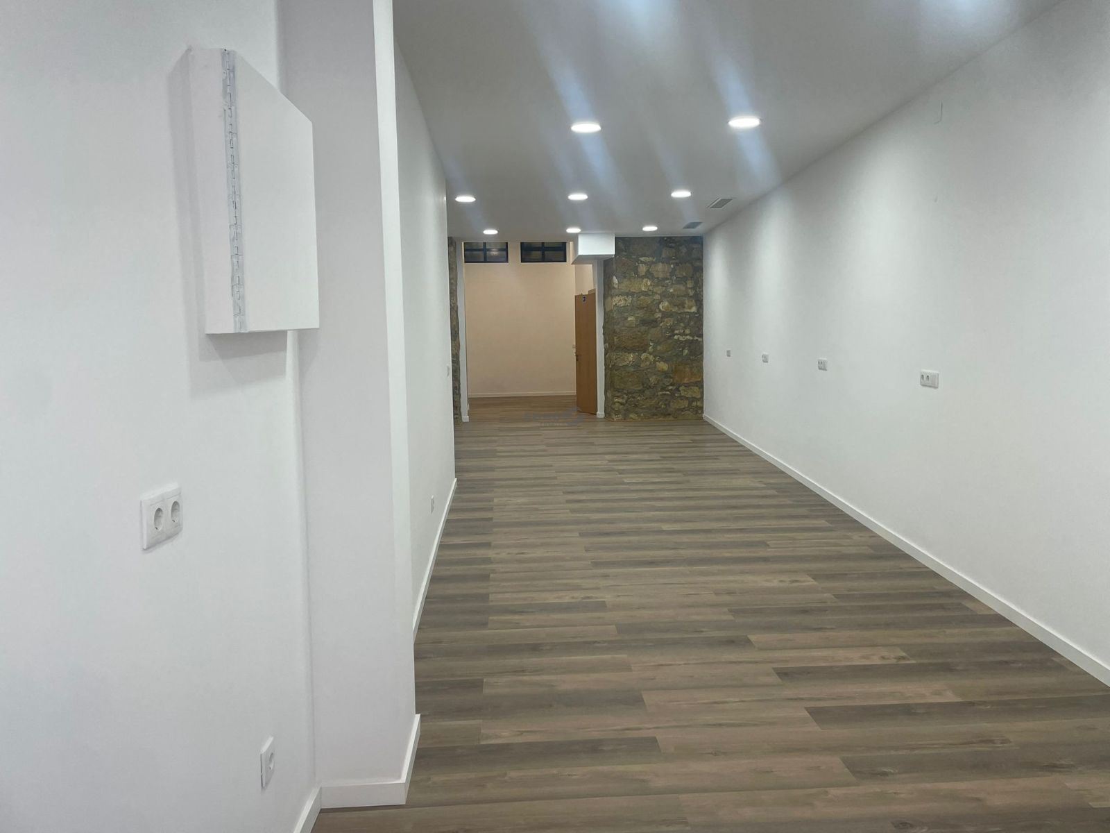 Loja para Arrendamento em Penha de França