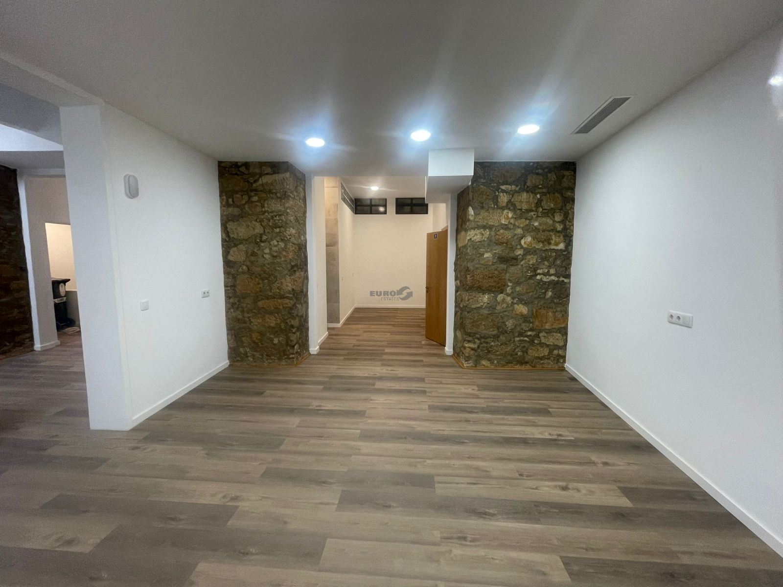 Loja para Arrendamento em Penha de França